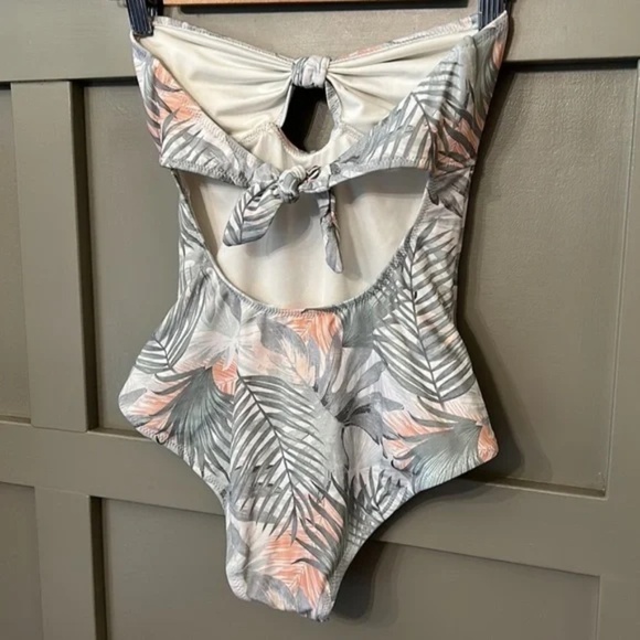 Eberjey Lulu Palmera Tropical Leaf One Piece Cutout Swimsuit Size Small - Picture 11 of 12
